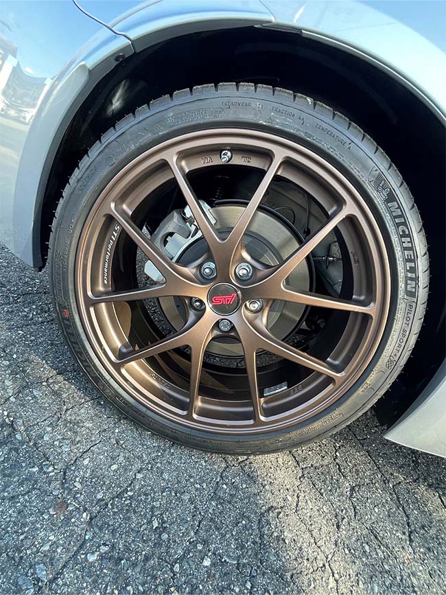 スバルBRZにTPMSを取り付け