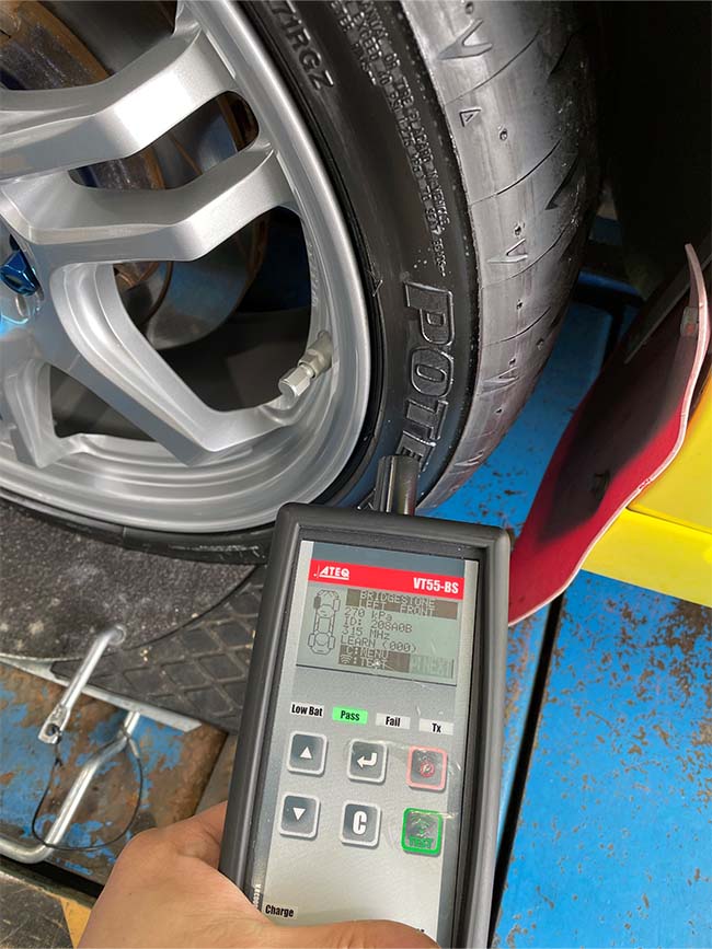 スイフトにRW006を装着